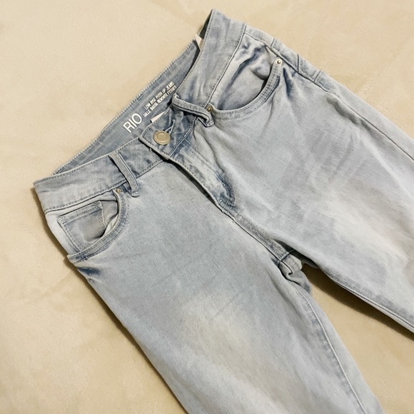 CAPRIS/CROPPED PUSH UP JEANS - Picture 1 of 6